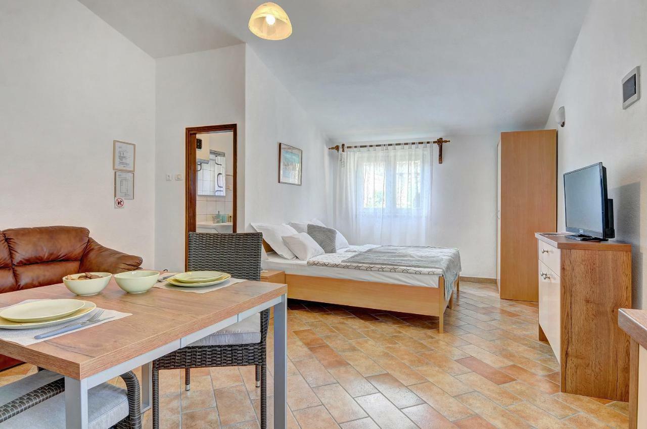 Adriatic Apartments Nada ฟาชานา ภายนอก รูปภาพ